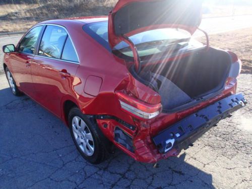 2011 Toyota Camry LE, salvage, damaged runs and drives, damaged, image 12