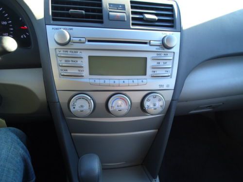 2011 Toyota Camry LE, salvage, damaged runs and drives, damaged, image 22