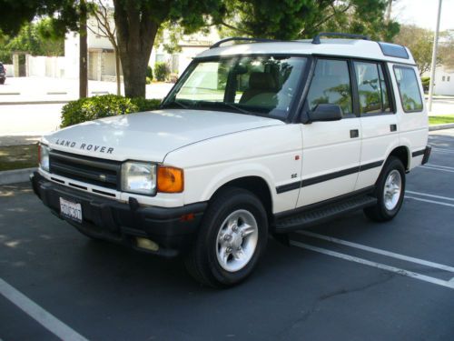 Clean california land rover discovery se third row seating  new headliner