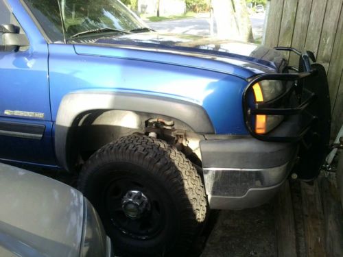 2004 chevrolet silverado 2500 hd base extended cab pickup 4-door 6.0l