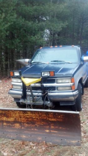 1994 chevy k1500 (silverado )pick-up with fisher plow