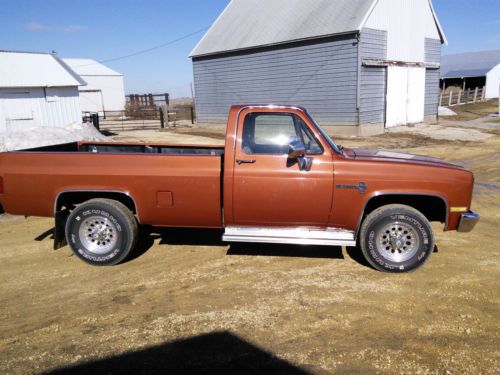 1982 chevrolet c20, 350, 4 speed, brown, 2 wheel drive