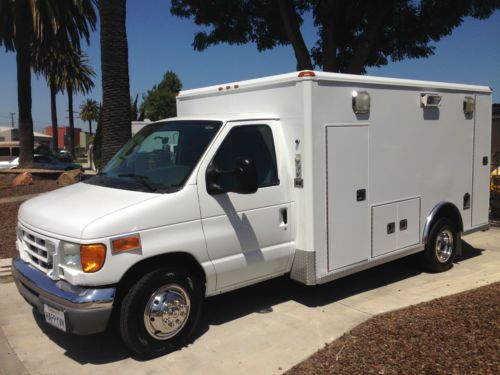 2006 ford e-450 super duty van 2-door ambulance v8 diesel turbocharged