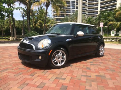 2007 mini cooper s r56,florida car,1 owner,6 speed,no rust,mint,54k org,sunroof,