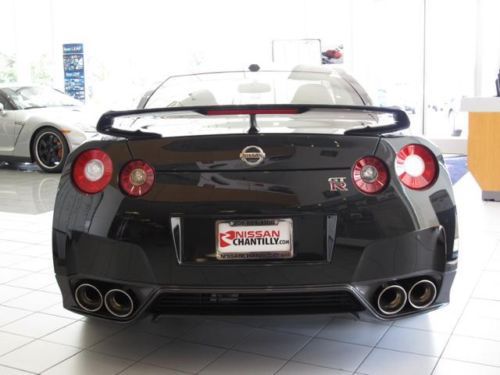 2dr Cpe Prem New 3.8L NAV CD AWD Power Windows Power Door Locks Tilt Wheel, image 3