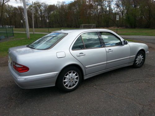 2001 mercedes-benz e320 base sedan 4-door 3.2l