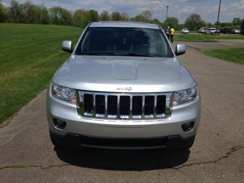 2011 jeep grand cherokee lmited sport utility 4-door 3.6l