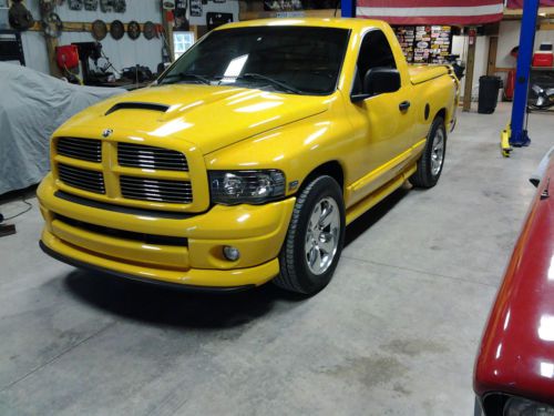 2004 dodge ram rumble bee