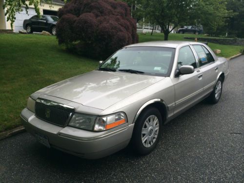 2004 mercury grand marquis gs sedan 4-door 4.6l