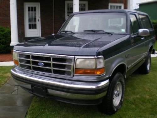 1994 ford bronco xlt 4x4 - 5.0l / 302 - v/8 - dk green &amp; silver metallic