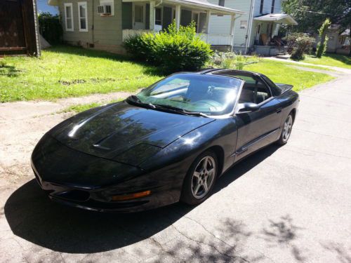 1994 pontiac firebird base coupe 2-door 3.4l