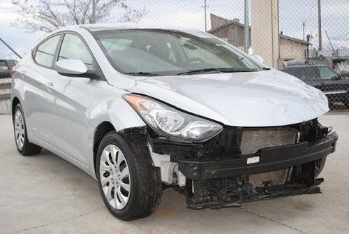 2013 hyundai elantra salvage repairable like new only 15k miles runs!!!