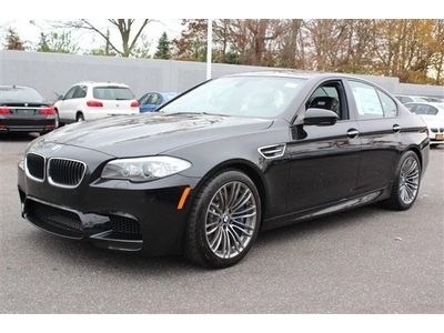 Brand new 2013 bmw m5 sport sedan 6spd manual very rare navigation leather 563hp