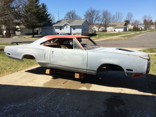 1970 dodge coronet super bee hardtop 2-door 6.3l