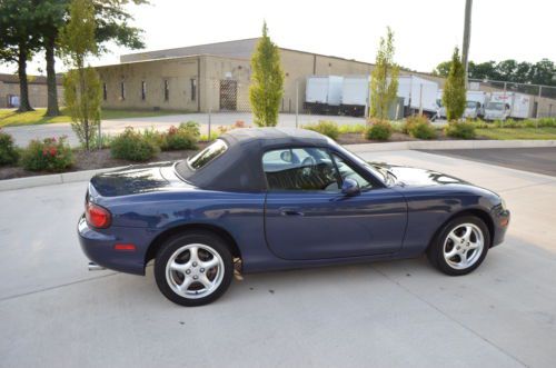 2001 MAZDA MIATA LOW MIES 1 OWNER CLEAN CARFAX, image 6