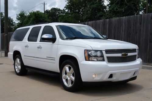 Chevrolet suburban ltz, one-owner, nav, roof, dvd, 20&#034;, top loaded, excellent