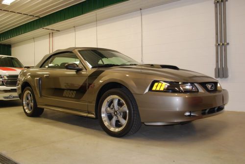 2001 Ford Mustang GT Convertible 2-Door 4.6L, image 2