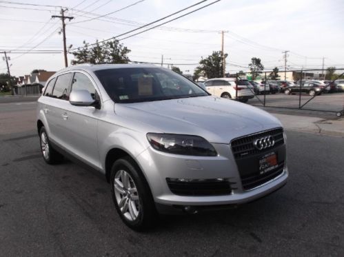 Quattro 4dr suv 3.6l cd awd abs 4-wheel disc brakes 6-speed a/t a/c am/fm stereo