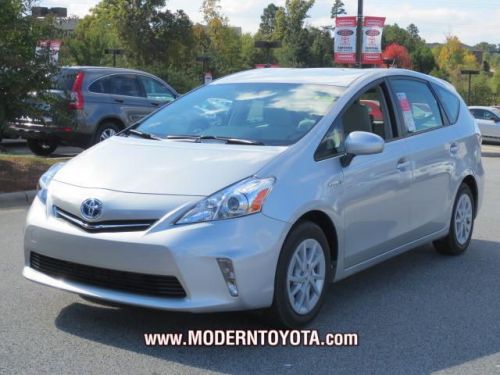 2014 toyota prius v two