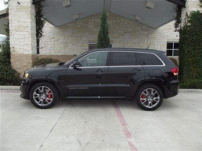 Jeep grand cherokee srt-8..... low miles 4 dr loaded nav sunroof heated seats