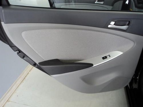 2013 Hyundai Accent GLS, image 7