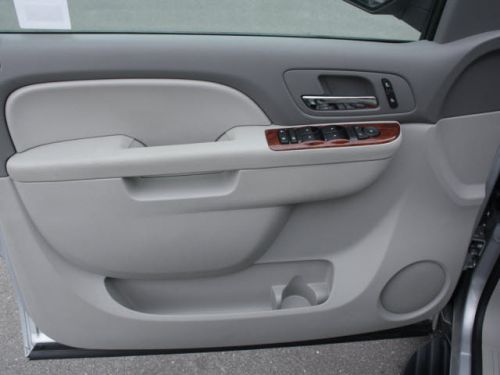 2013 Chevrolet Suburban 1500 LT, US $38,649.00, image 2