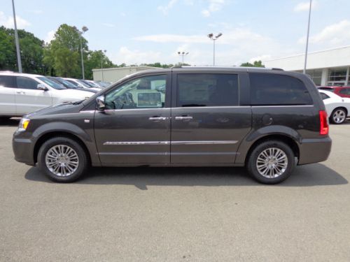 2014 Chrysler Town & Country Touring-L, US $38,155.00, image 12