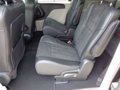 2014 Chrysler Town & Country Touring-L, US $38,155.00, image 15