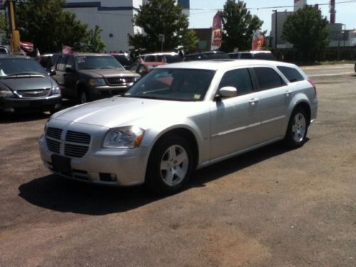 2006 dodge magnum leather low mileage sxt great condition