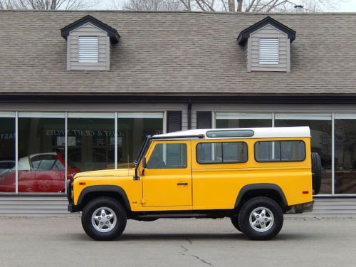 1995 land rover defender 110, 5 speed, a/c, 38k miles