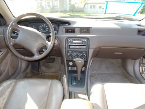 1998 Toyota Camry LE, US $1,950.00, image 2