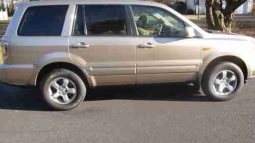 Premium 4x4 One Owner Dealer Serviced- Amazing Condition-  NO RESERVE- Leather, image 2