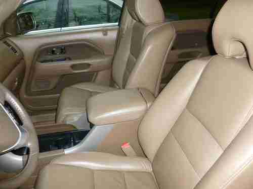 Premium 4x4 One Owner Dealer Serviced- Amazing Condition-  NO RESERVE- Leather, image 8