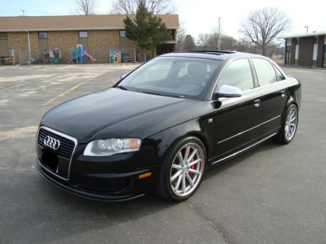 Audi: s4 base sedan 4-door