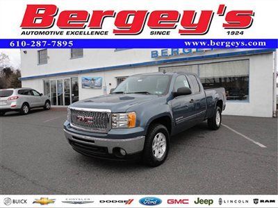 4wd 4 wheel drive ext cab sle z71 bedliner keyless entry bluetooth xm usb cruise