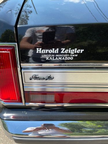 1988 Lincoln Town Car, US $18,500.00, image 18