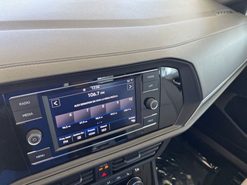 2020 Volkswagen Jetta R-Line, US $15,663.00, image 2