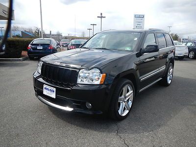 Srt8 6.1l v8 rear entertainment navigation leather memory seats clean fast &amp; fun