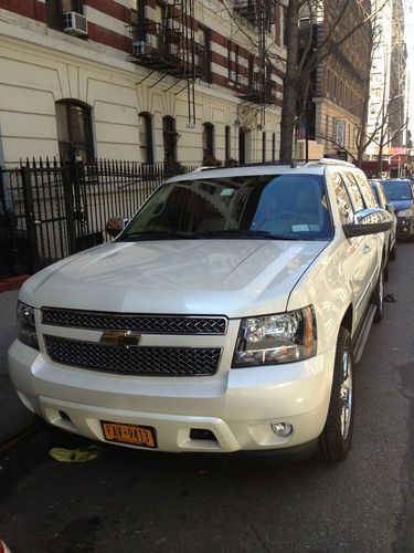 2010 chevrolet suburbandiamond edition  1500 ltz sport utility 4-door 5.3l