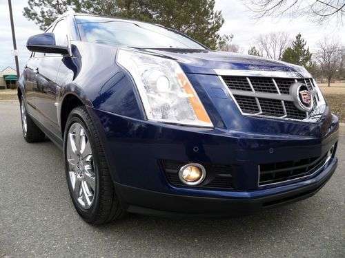 2012 cadillac srx/ no reserve/ navigation/ back up camera/ panoroof/ leather/