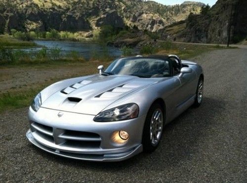 2005 dodge viper srt-10 convertible 2-door 8.3l  price: 17700