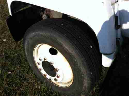 1989 Ford F-350 Diesel, image 3