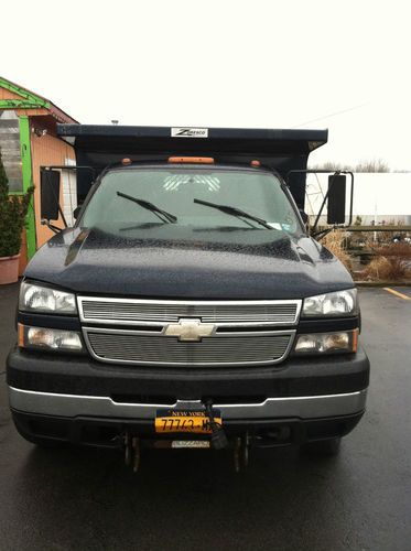 2007 chevy silverado 4x4 diesel dump truck 71,000 must sell