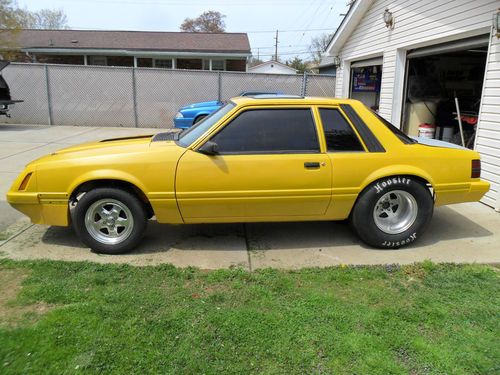 1979 ford mustang base sedan 2-door 5.0l