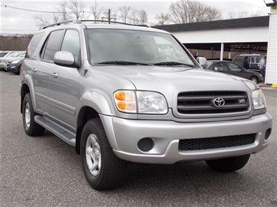 2002 toyota sequoia sr5 v8 3rd row best price must see!