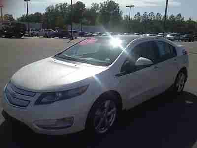 Volt Leather Loaded Nav Pearl Automatic Power Low Miles, image 3