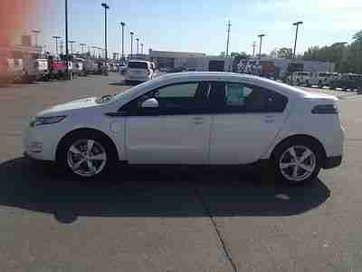 Volt Leather Loaded Nav Pearl Automatic Power Low Miles, image 4