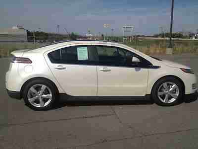 Volt Leather Loaded Nav Pearl Automatic Power Low Miles, image 8