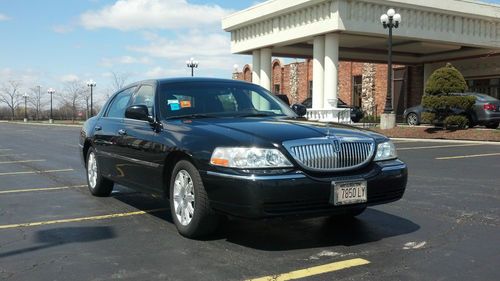 2010 lincoln town car signature limited sedan 4-door 4.6l