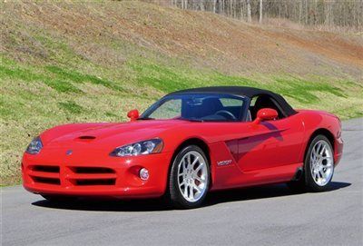 2005 dodge viper srt-10 - only 18k miles - leather - convertible